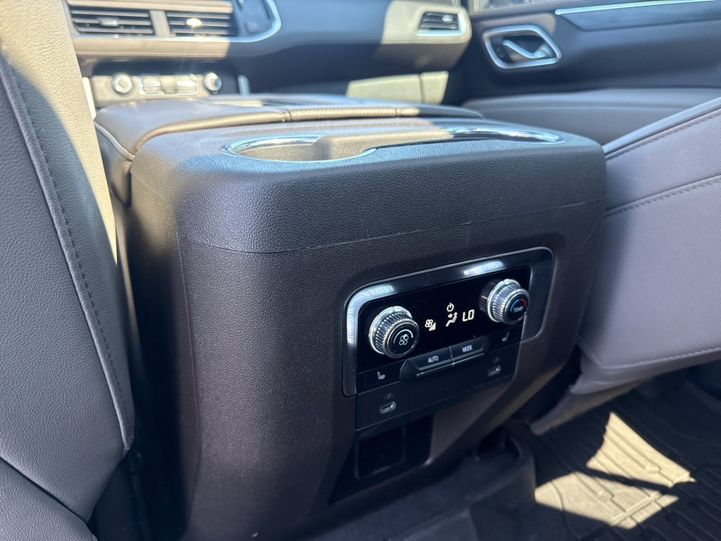 2022 GMC Yukon XL SLT