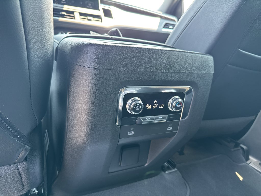 2023 GMC Yukon SLE