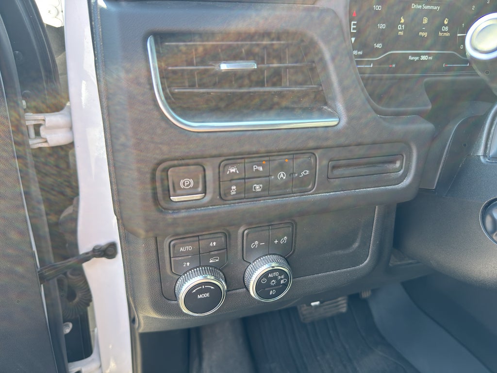 2022 GMC Yukon XL SLT