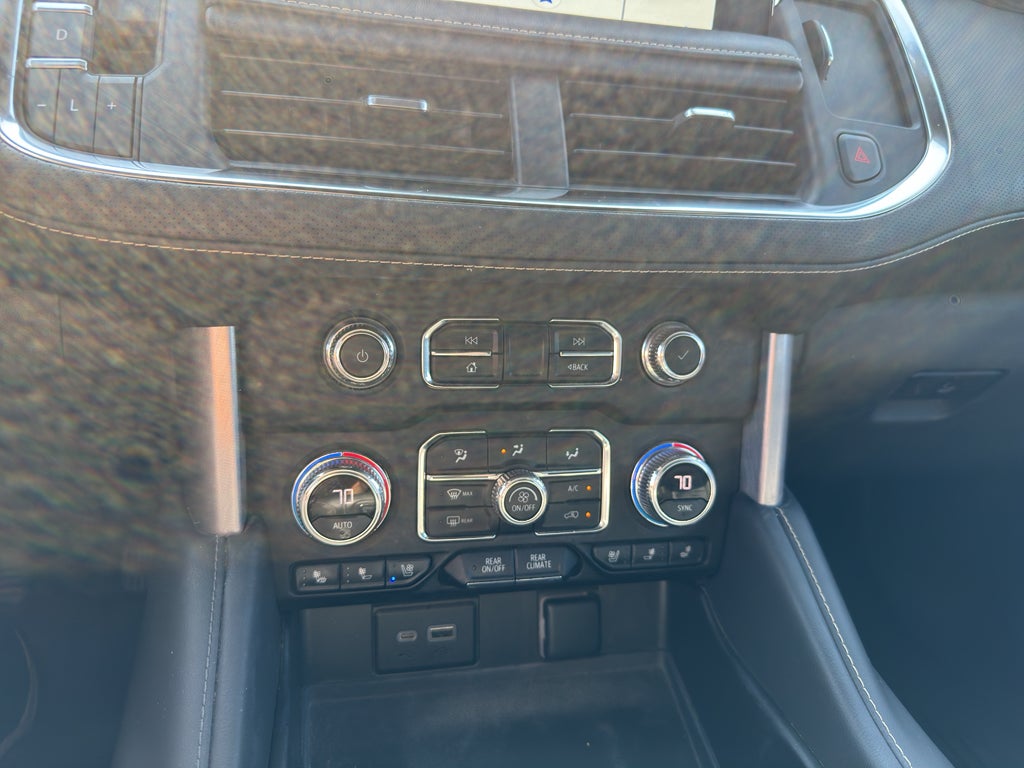 2022 GMC Yukon XL SLT