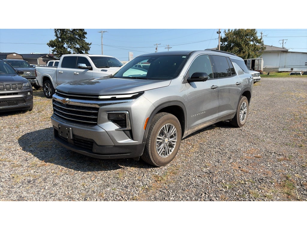 2025 Chevrolet Traverse FWD LT
