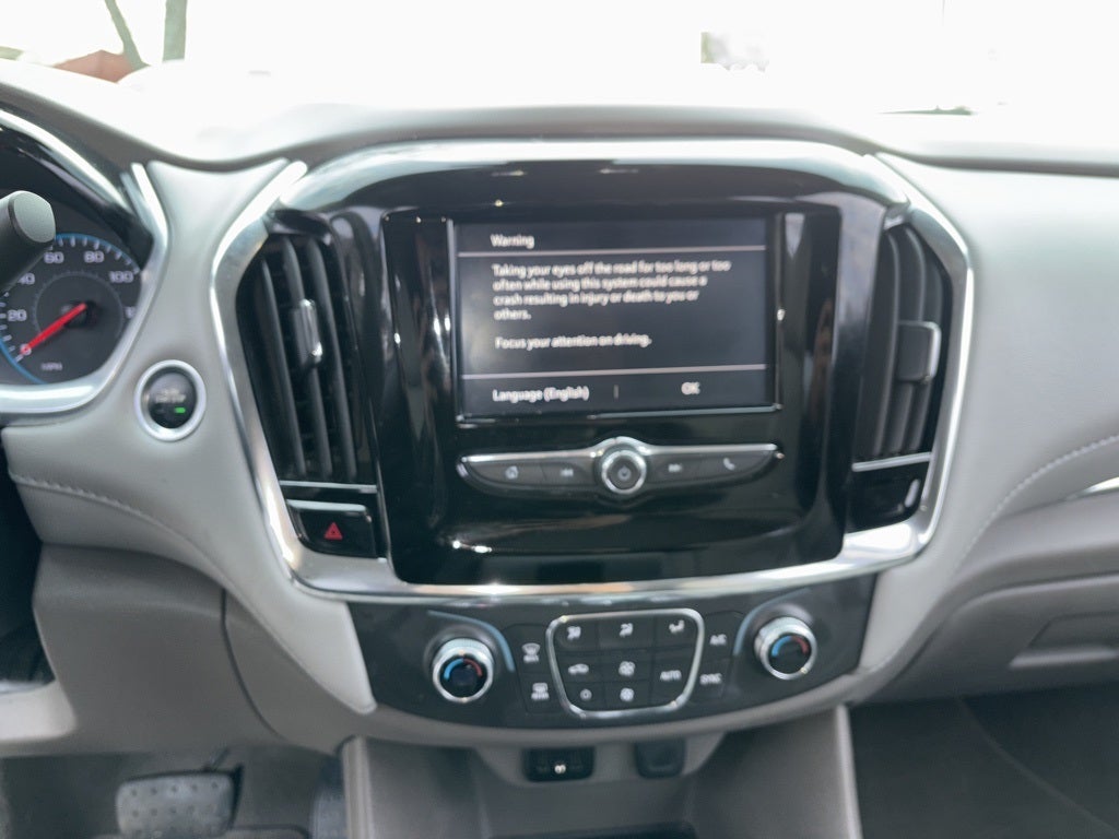 2021 Chevrolet Traverse LT Cloth w/2FL