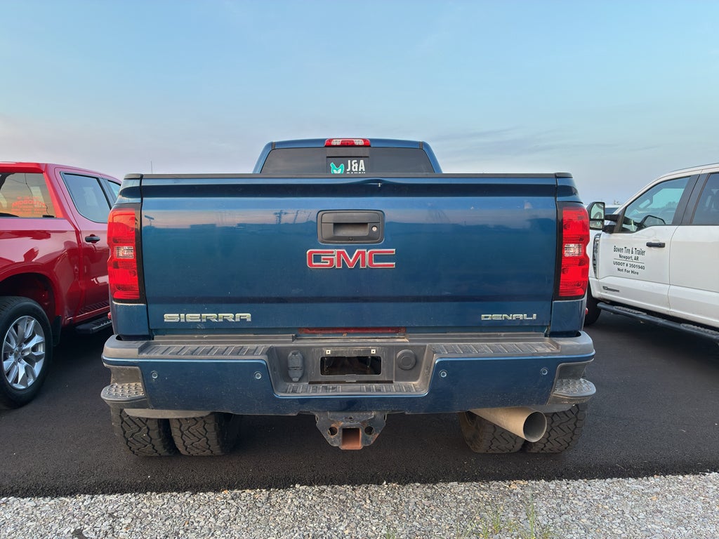 2016 GMC Sierra Denali