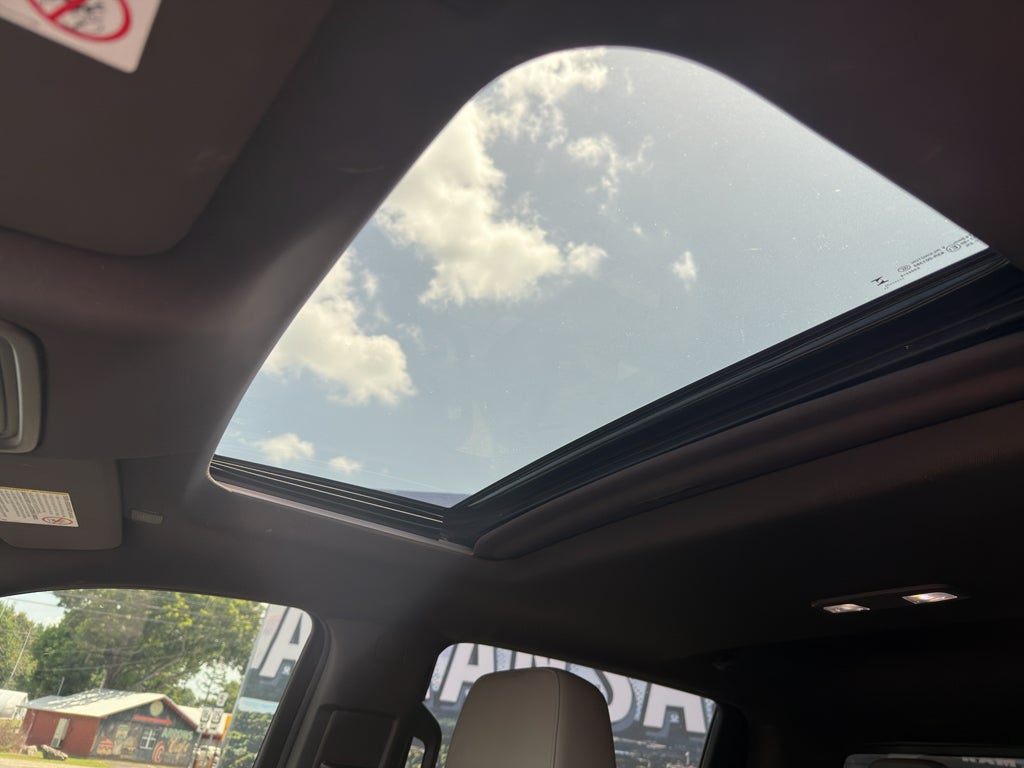 2023 GMC Sierra SLT