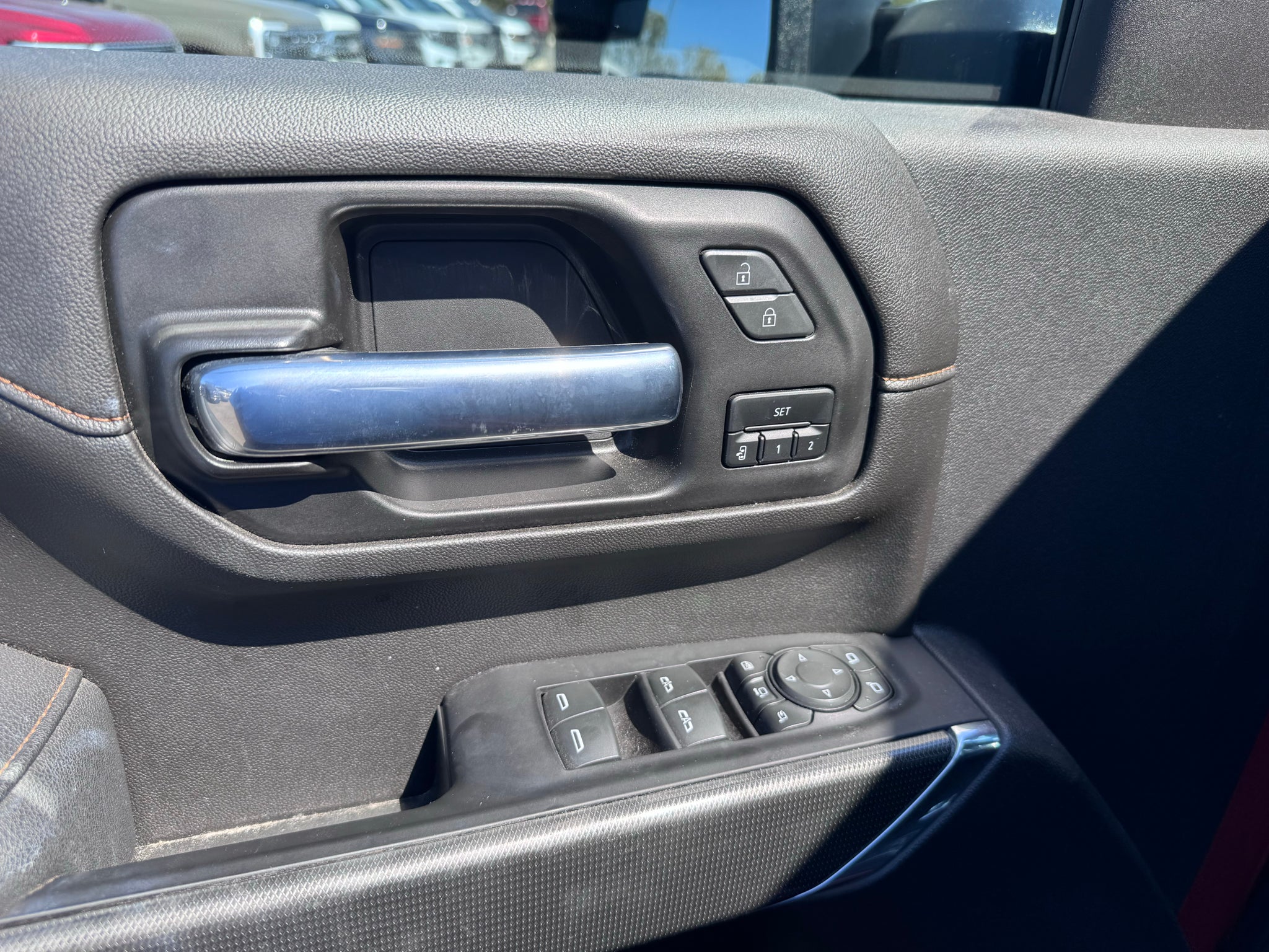 2023 GMC Sierra AT4