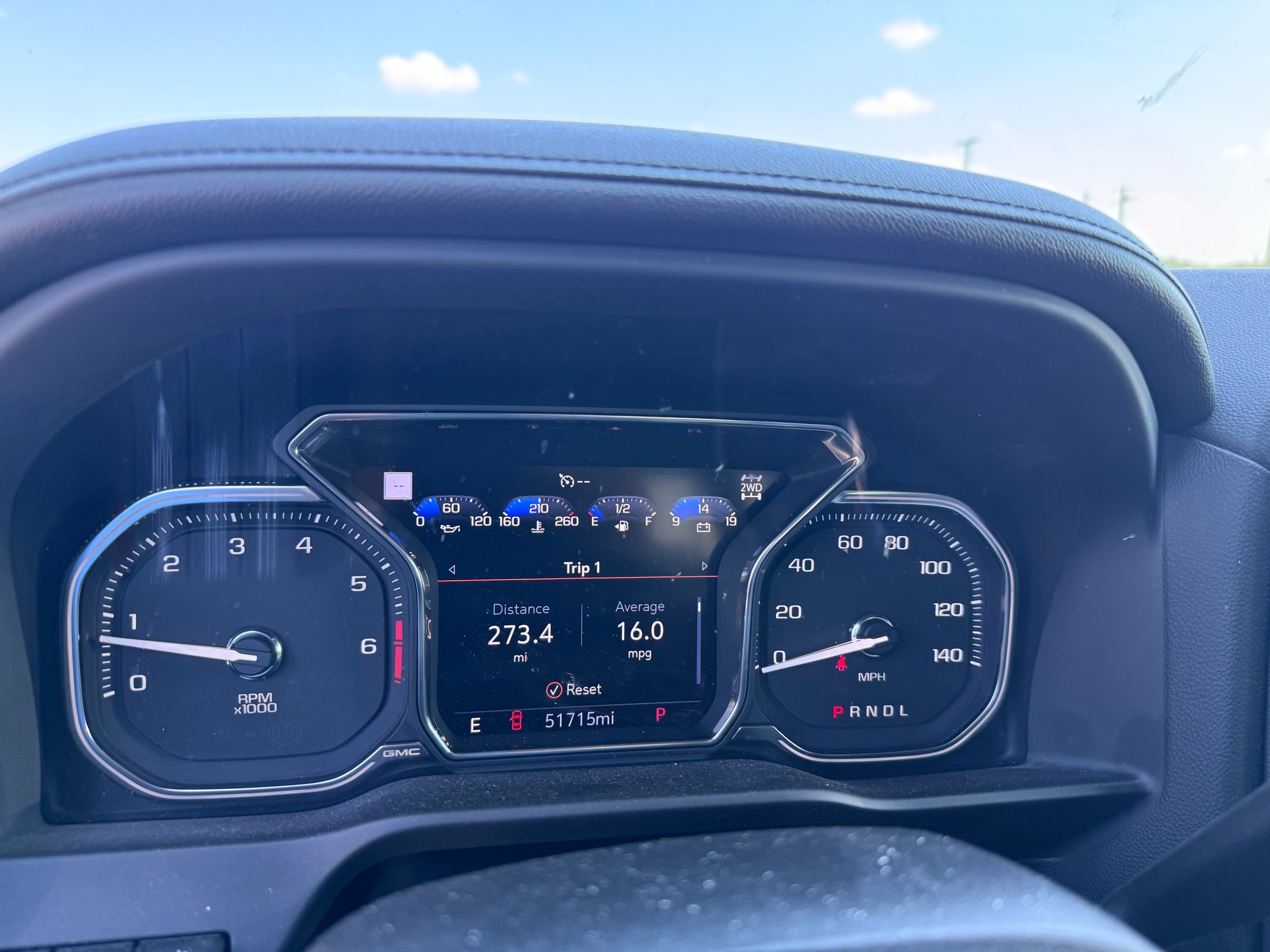 2023 GMC Sierra AT4