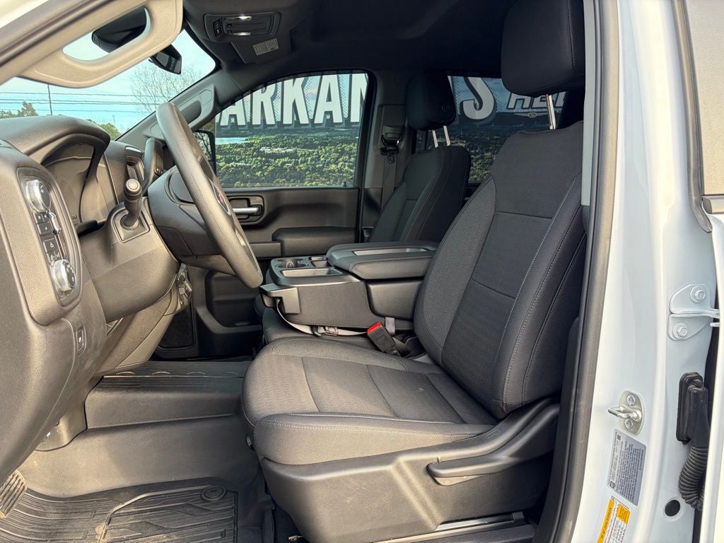 2025 GMC Sierra 2500HD Pro