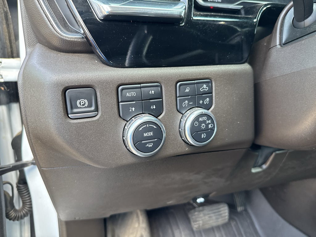 2025 GMC Sierra SLT