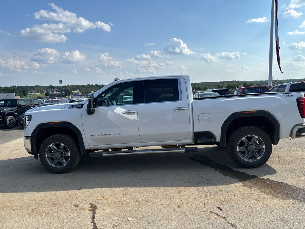 2025 GMC Sierra SLT