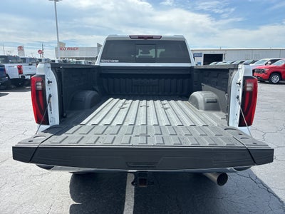2025 GMC Sierra SLT
