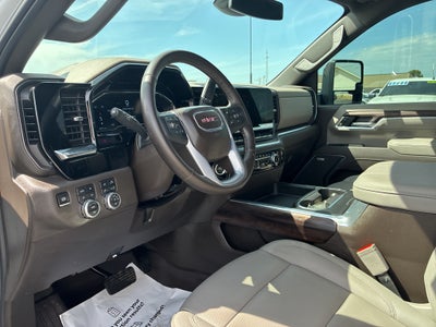 2025 GMC Sierra SLT