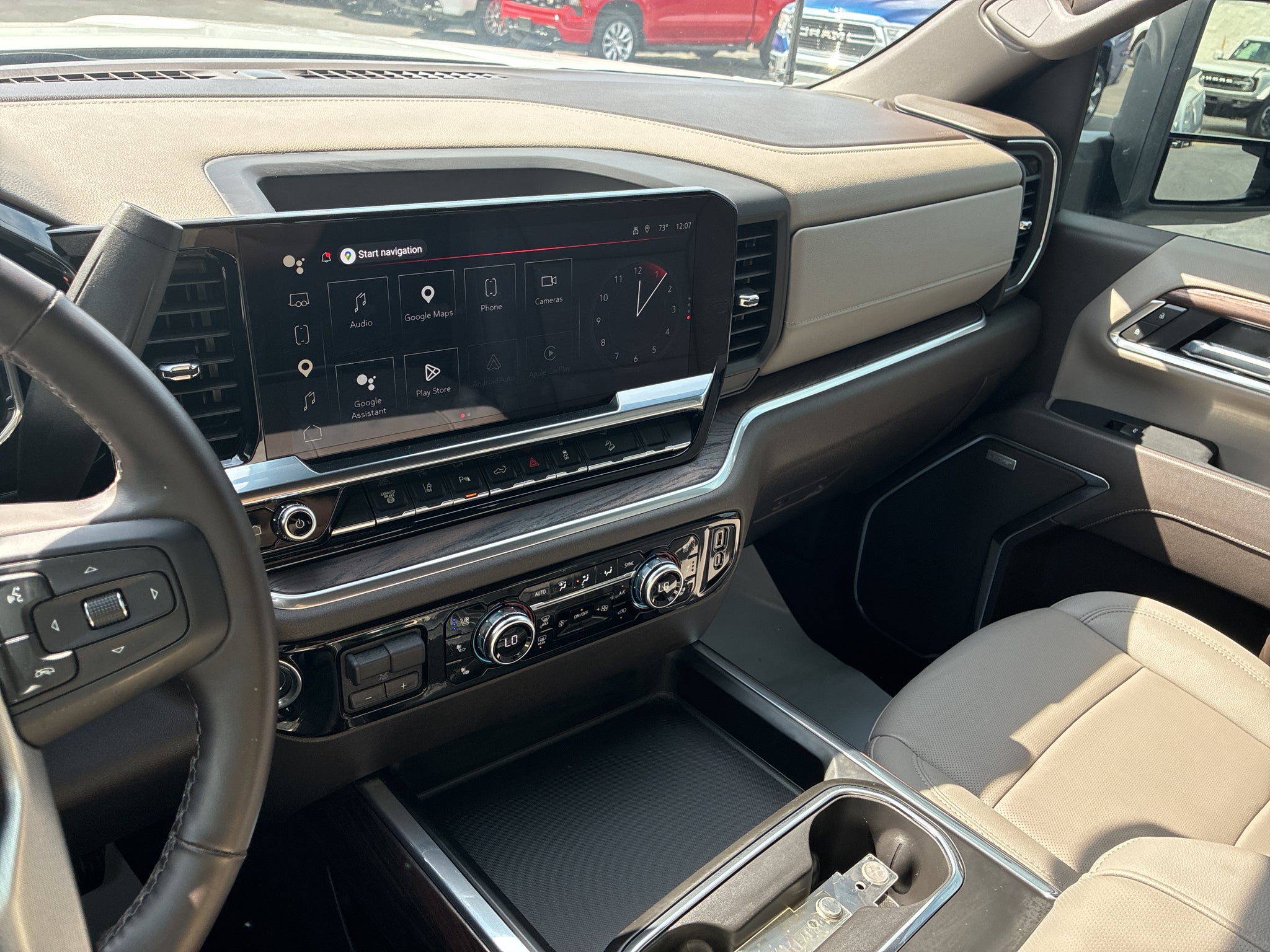 2025 GMC Sierra SLT