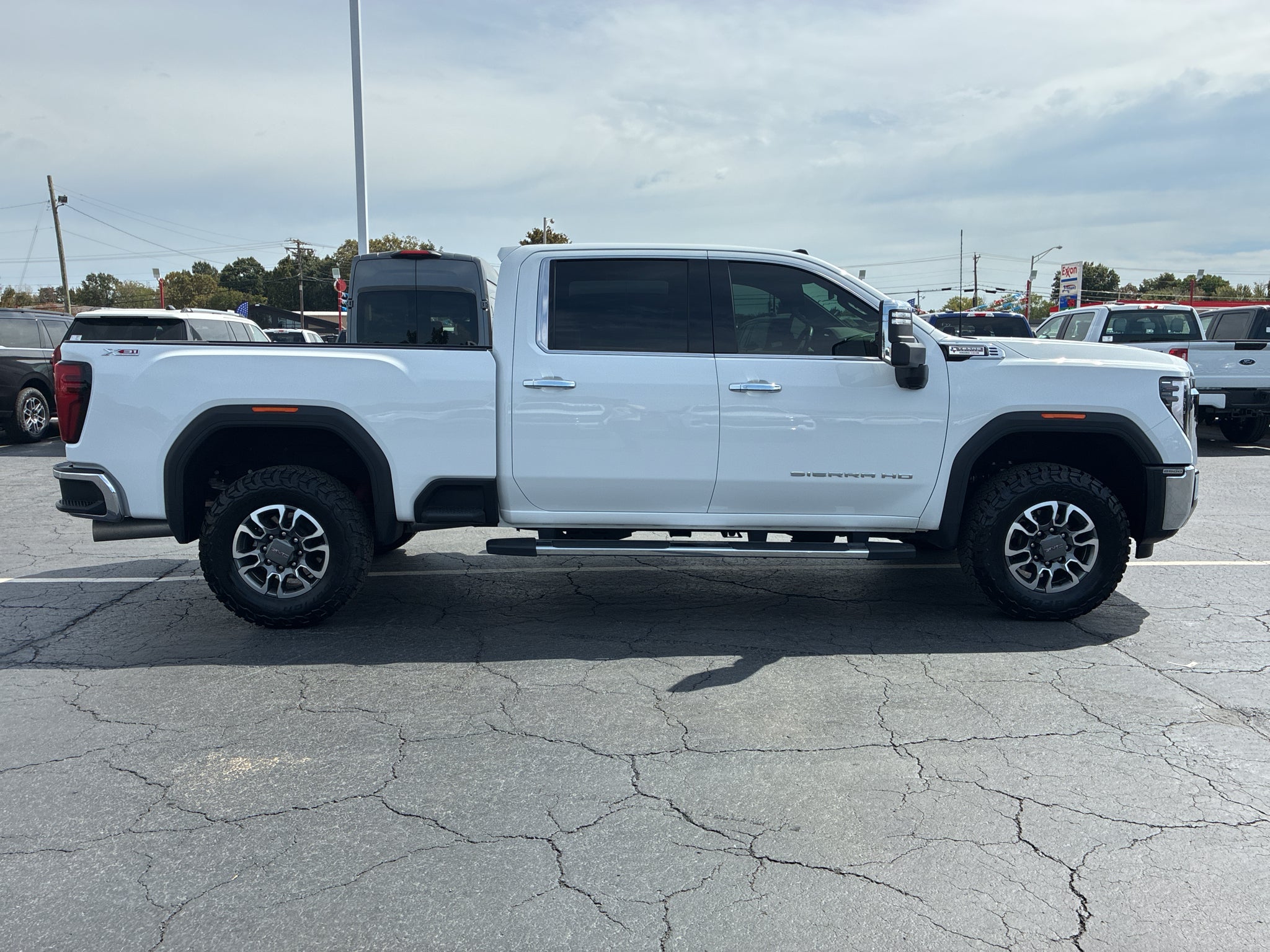 2025 GMC Sierra SLT