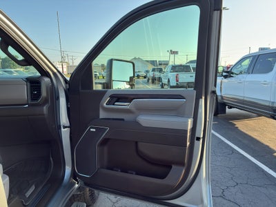 2025 GMC Sierra SLT