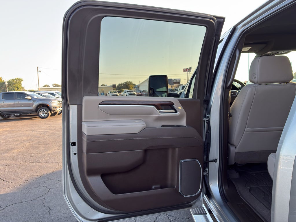 2025 GMC Sierra SLT