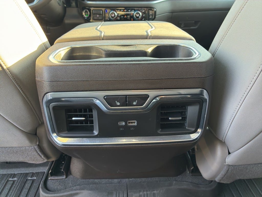 2025 GMC Sierra SLT