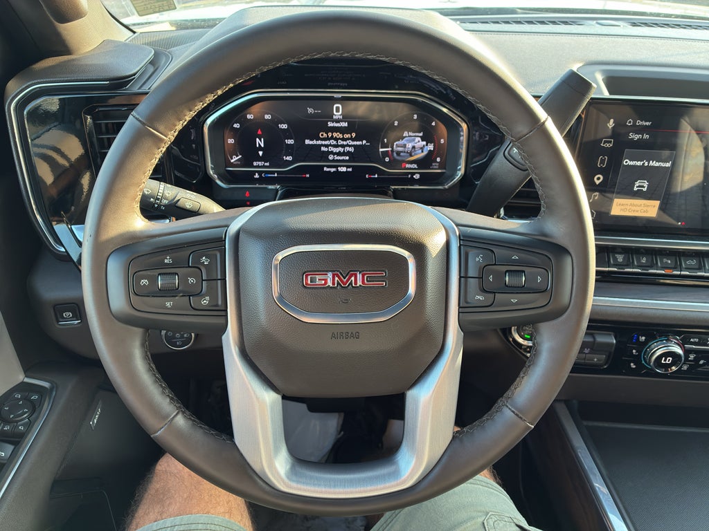 2025 GMC Sierra SLT