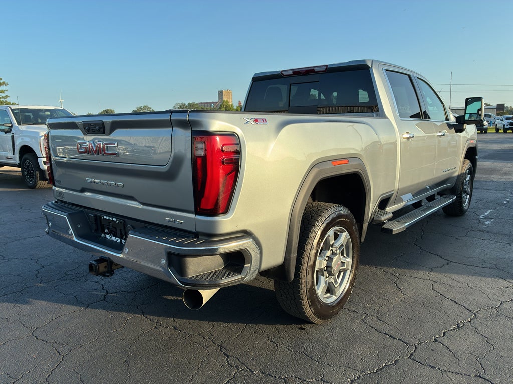 2025 GMC Sierra SLT