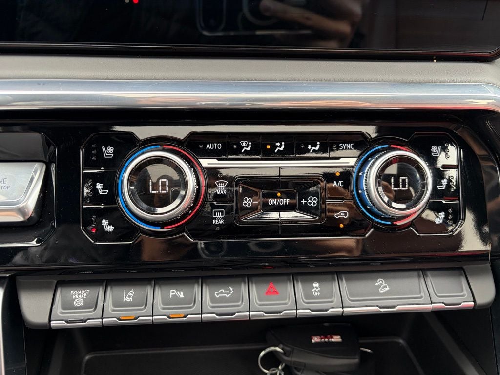 2025 GMC Sierra 2500HD Denali Ultimate