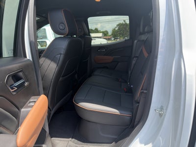 2025 GMC Canyon 4WD AT4