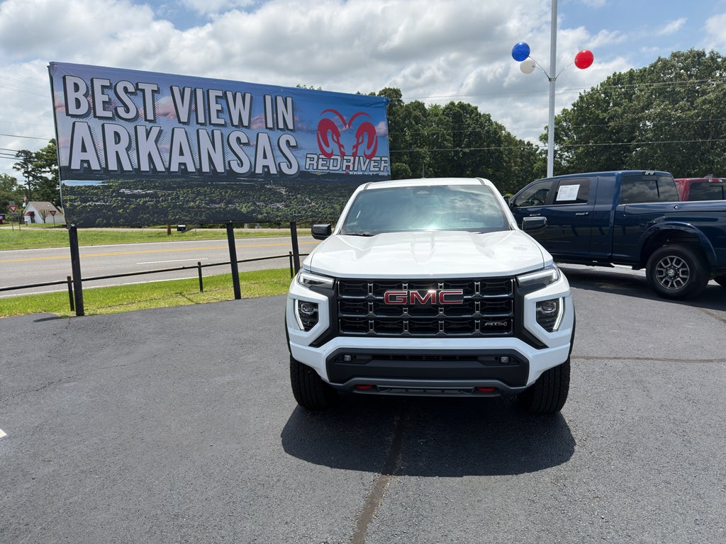 2025 GMC Canyon 4WD AT4