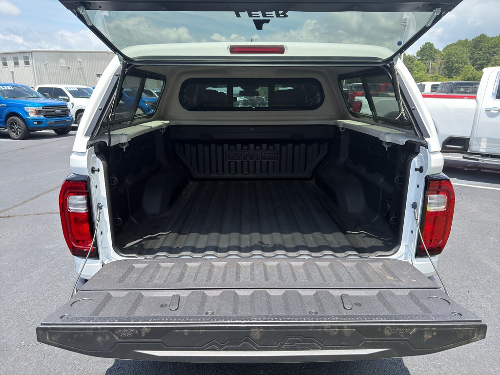 2025 GMC Canyon 4WD AT4