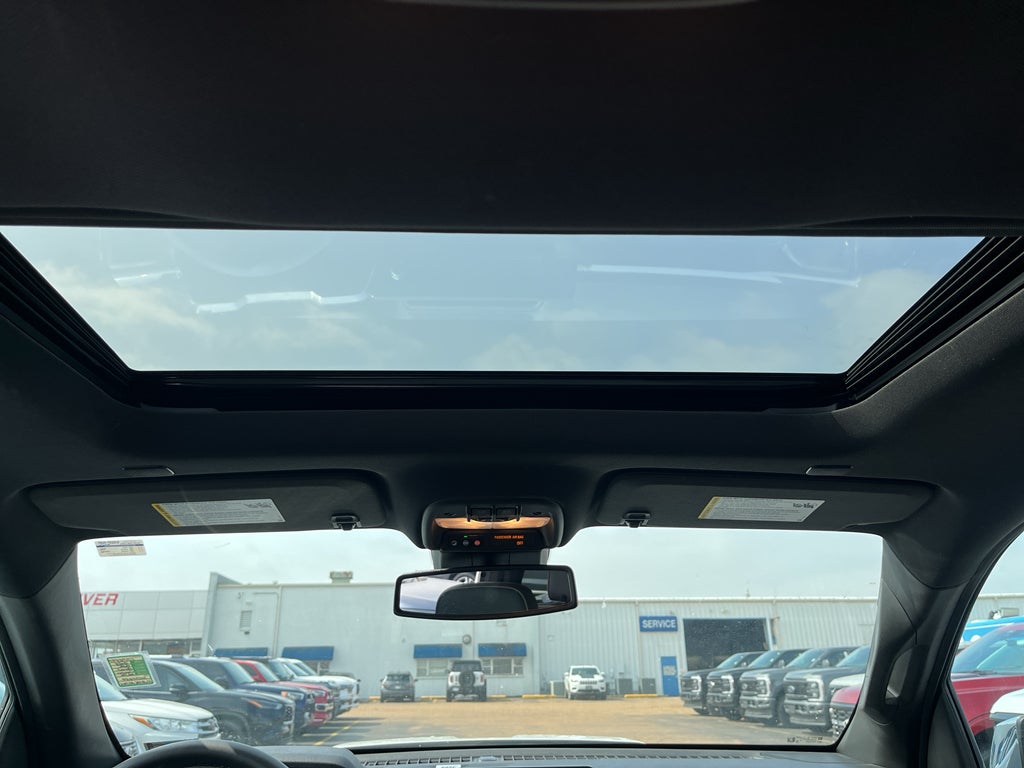 2025 GMC Canyon 4WD Denali