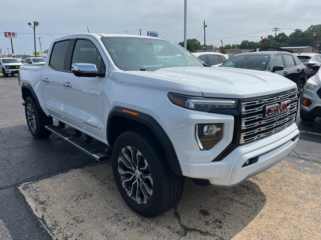 2025 GMC Canyon 4WD Denali