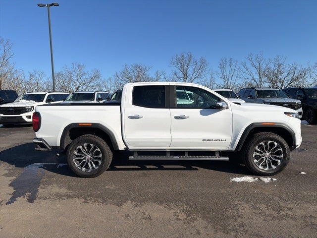 2025 GMC Canyon Denali