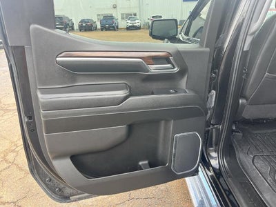 2024 GMC Sierra SLT