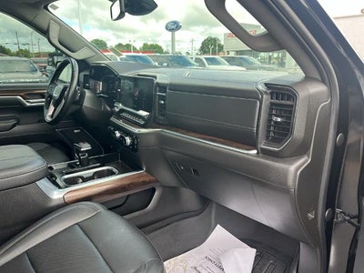 2024 GMC Sierra SLT