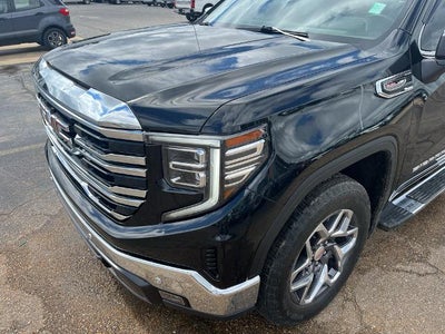 2024 GMC Sierra SLT