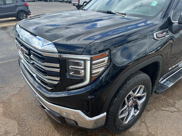 2024 GMC Sierra SLT