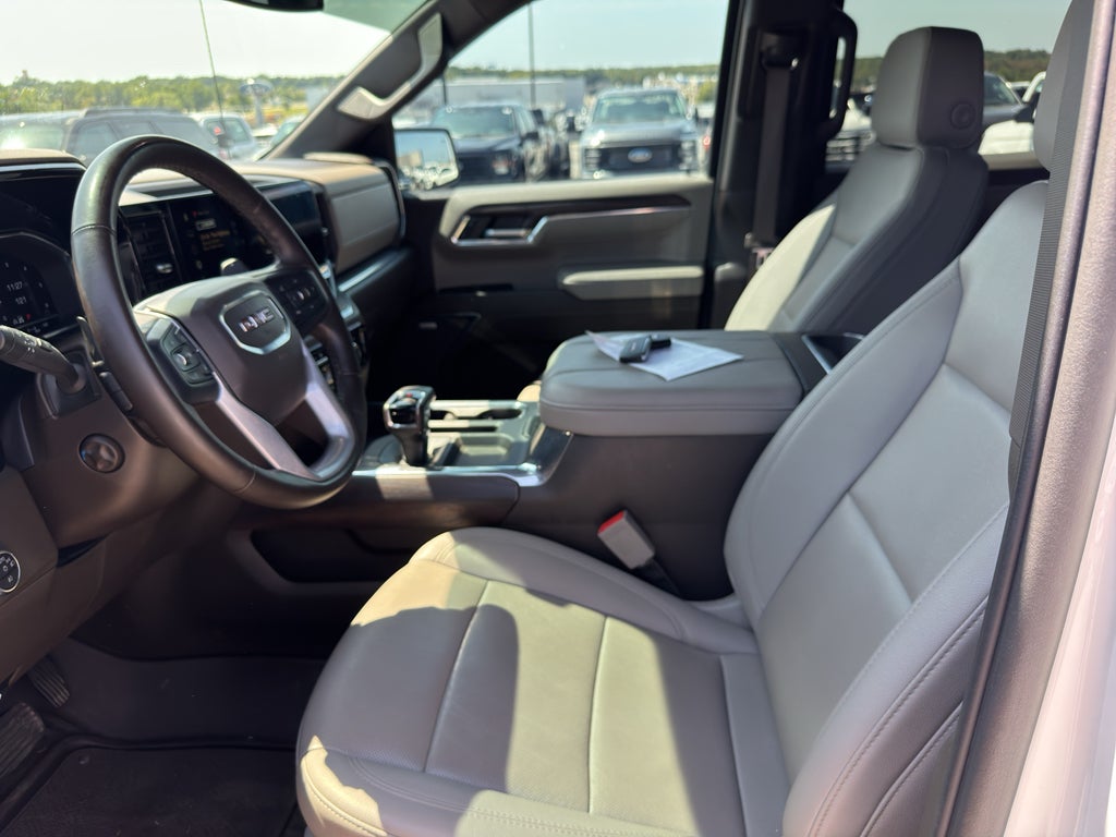2023 GMC Sierra SLT