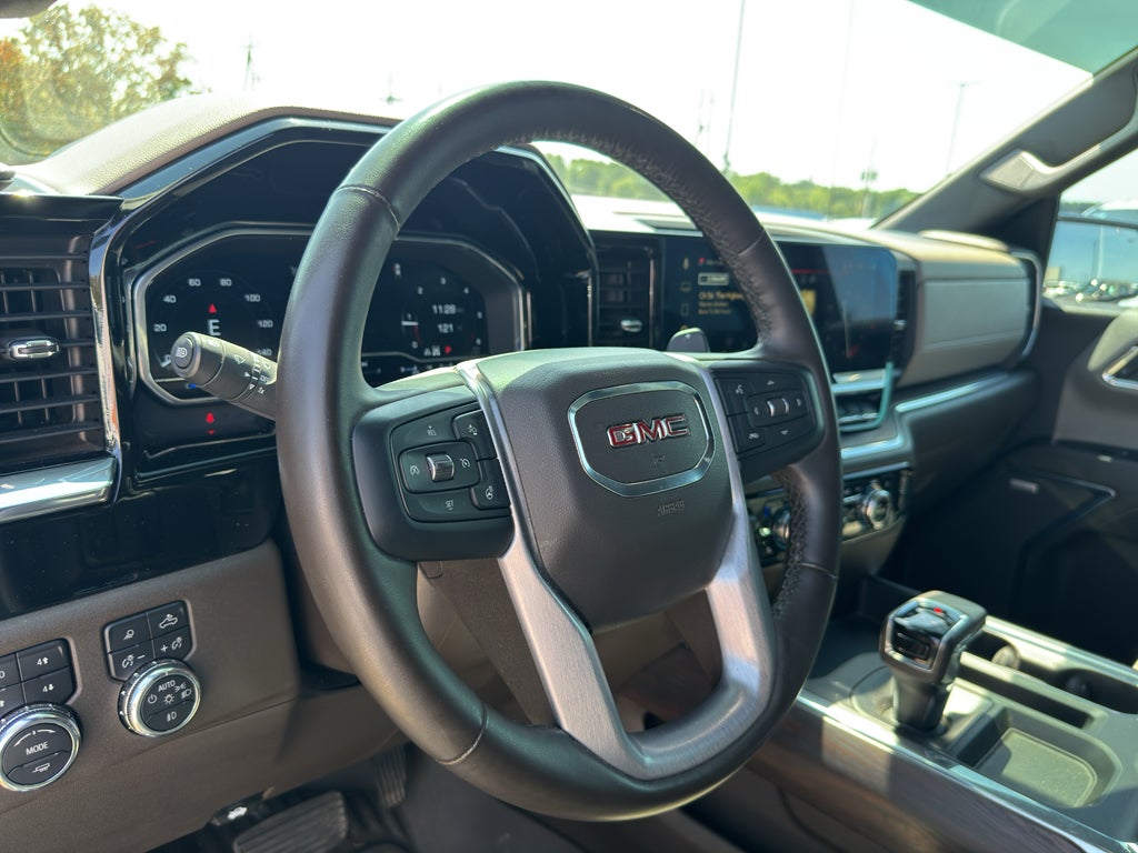 2023 GMC Sierra SLT