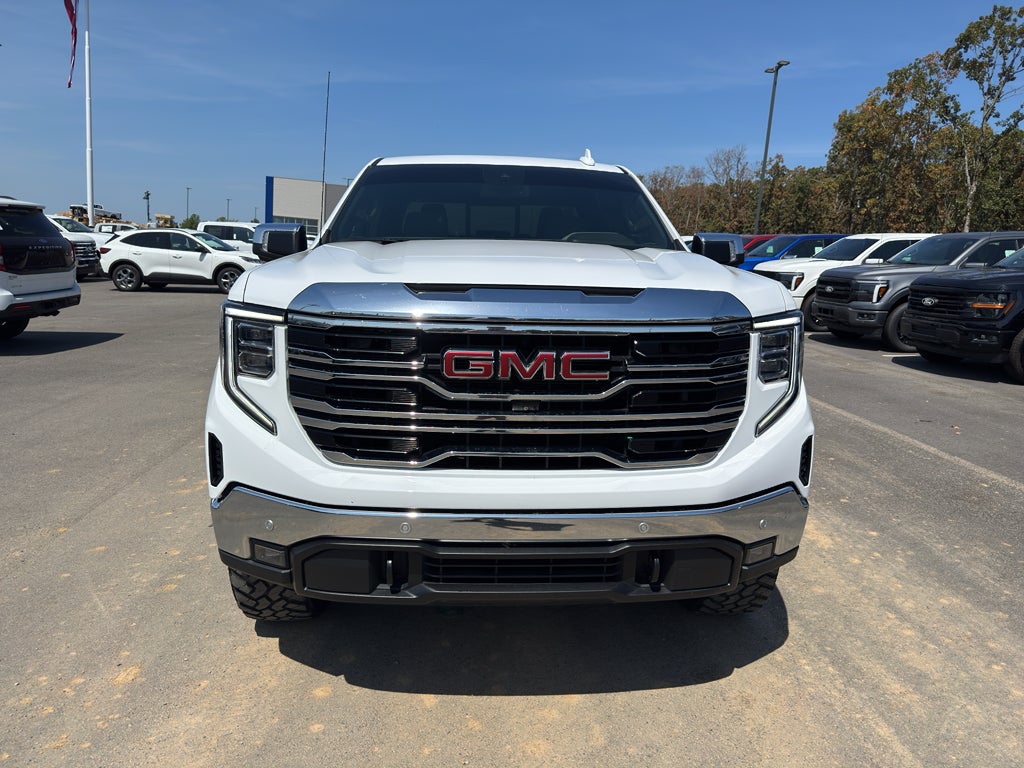 2023 GMC Sierra SLT