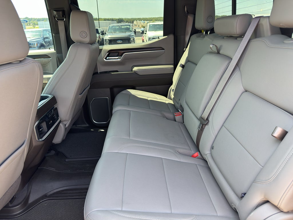2023 GMC Sierra SLT