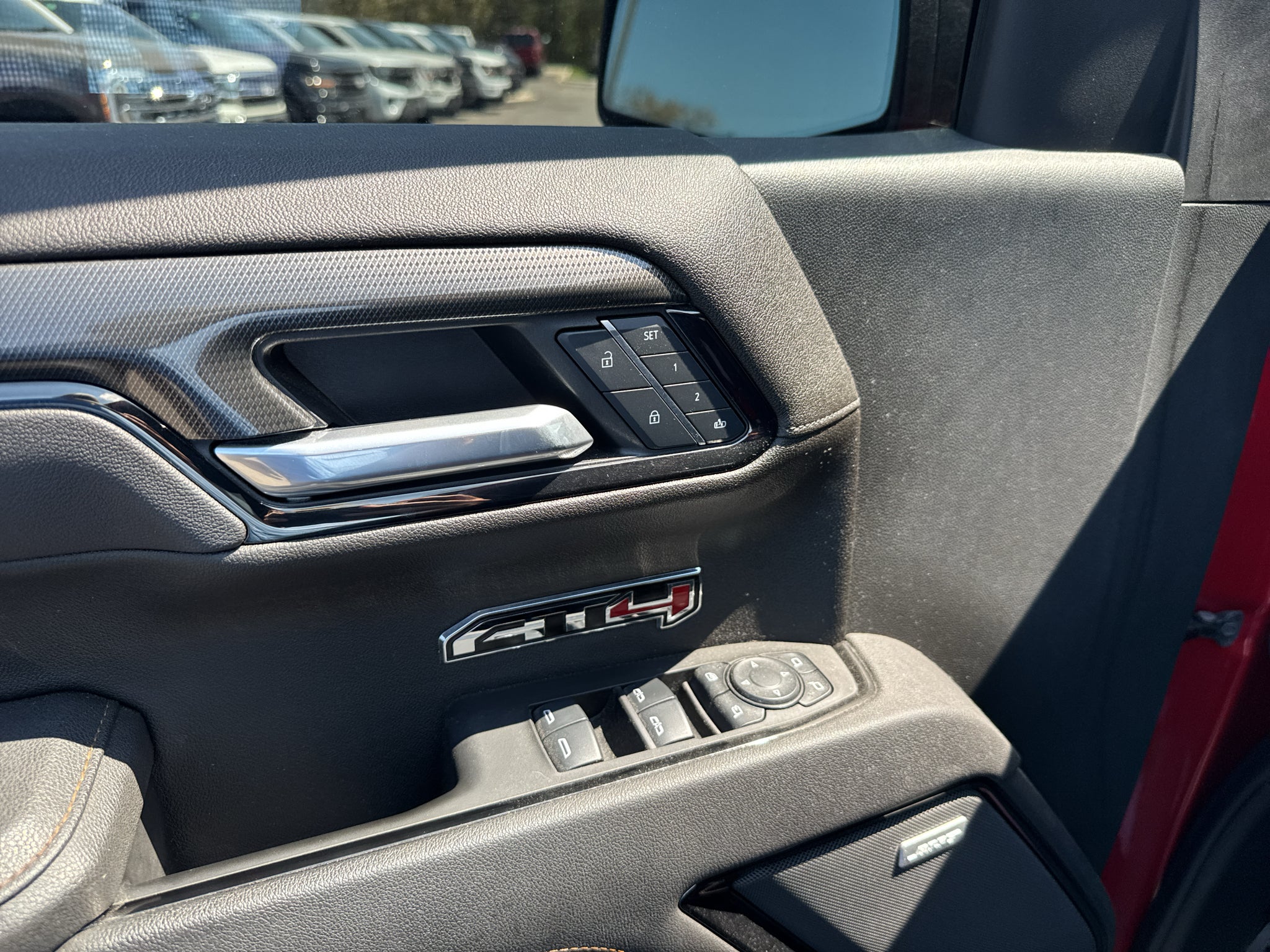 2025 GMC Sierra AT4