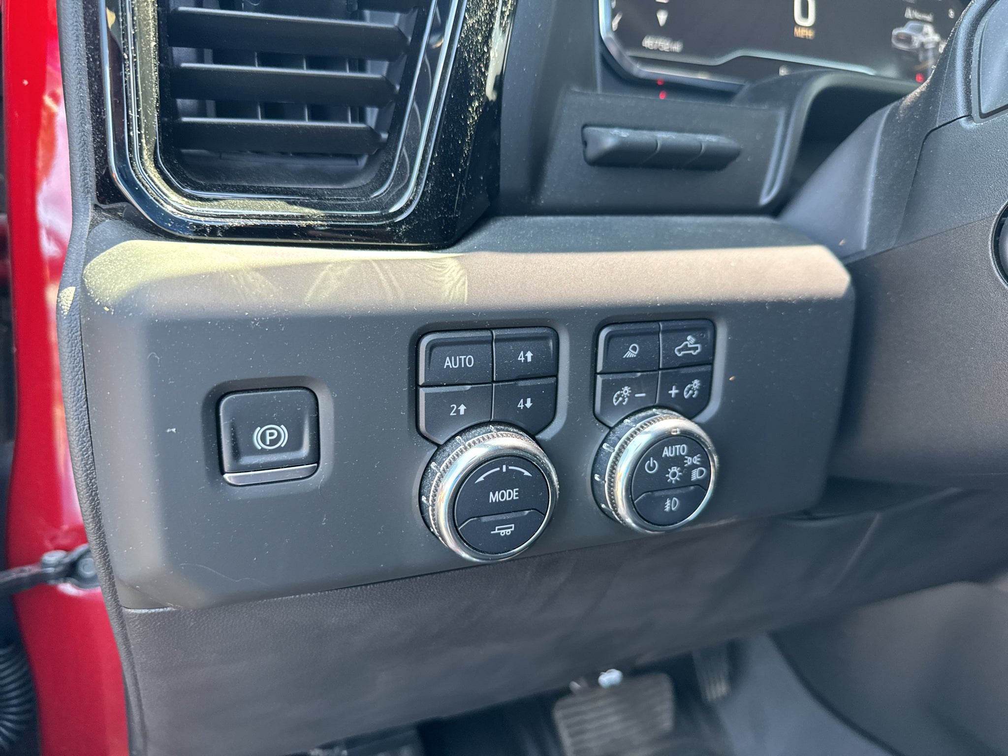 2025 GMC Sierra AT4