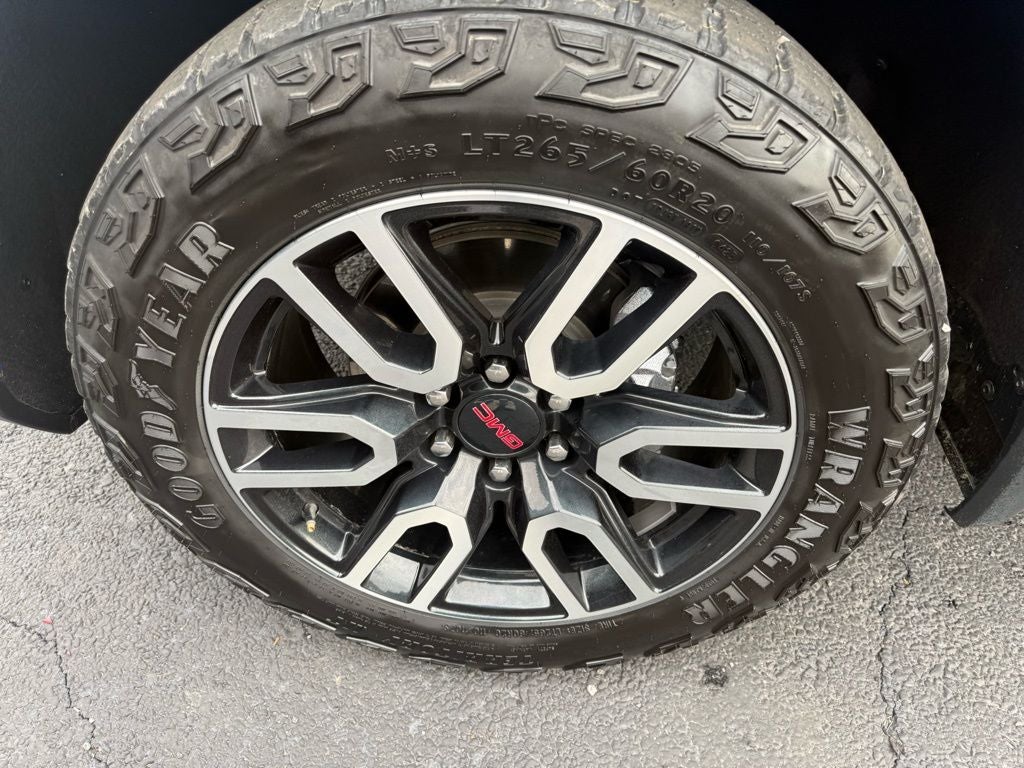 2023 GMC Sierra 1500 AT4