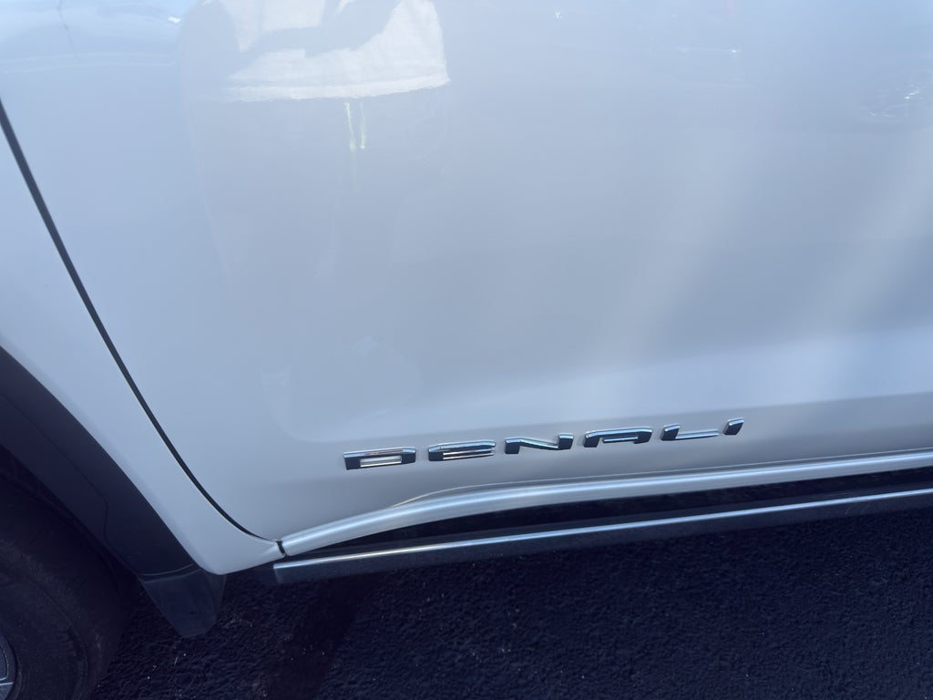 2023 GMC Sierra Denali