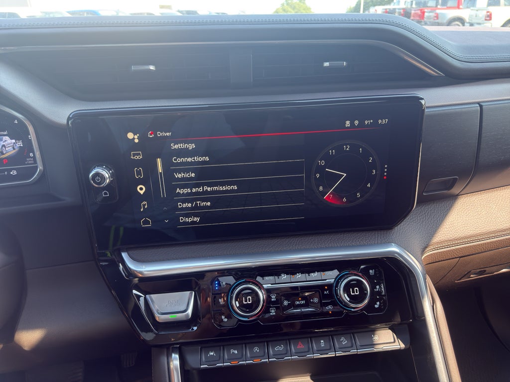 2023 GMC Sierra Denali