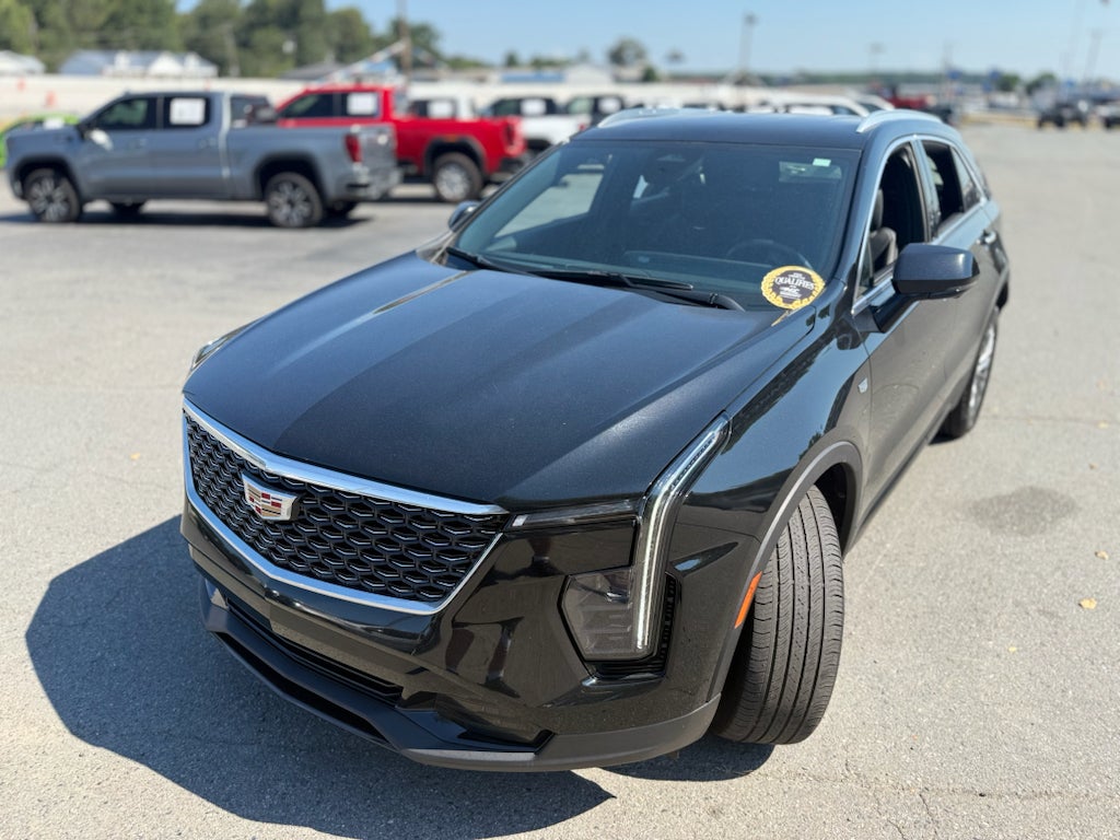 2025 Cadillac XT4 FWD Premium Luxury