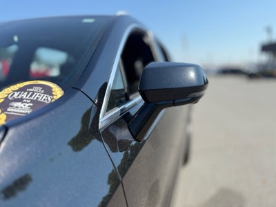 2025 Cadillac XT4 FWD Premium Luxury