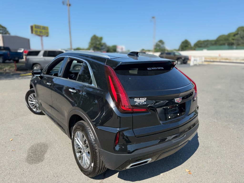2025 Cadillac XT4 FWD Premium Luxury