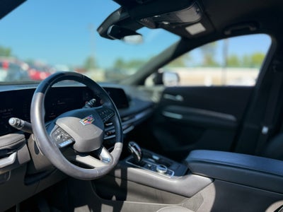 2025 Cadillac XT4 FWD Premium Luxury