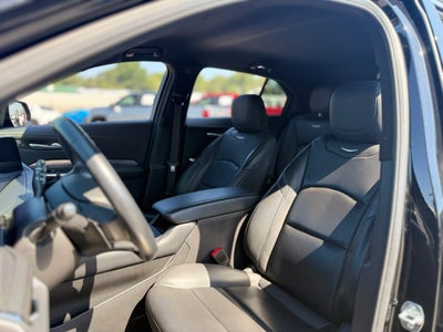 2025 Cadillac XT4 FWD Premium Luxury