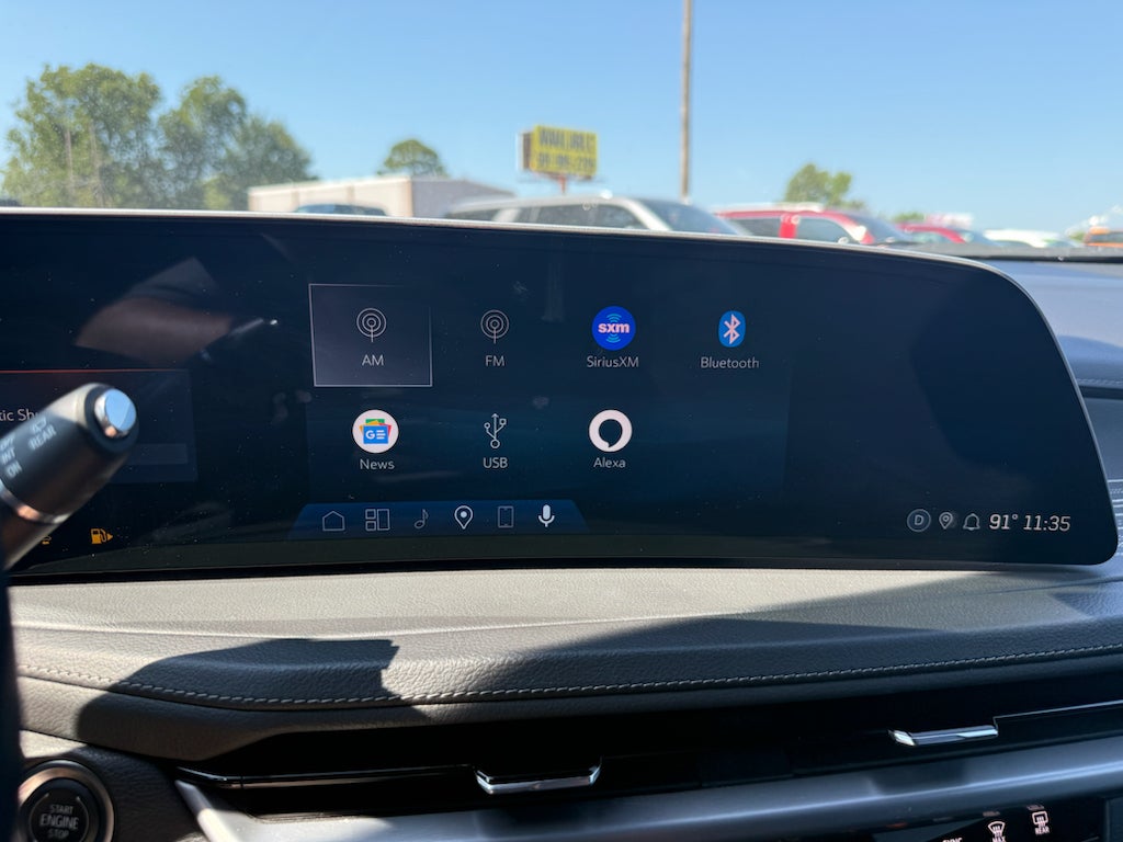 2025 Cadillac XT4 FWD Premium Luxury