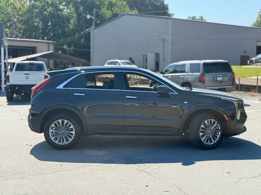 2025 Cadillac XT4 FWD Premium Luxury