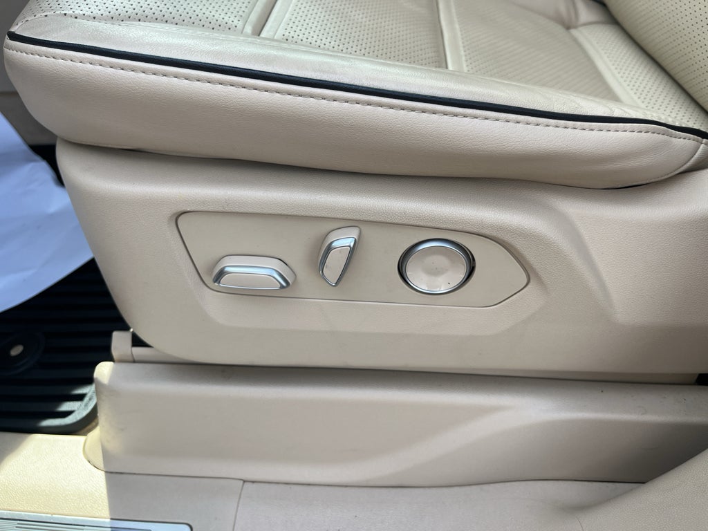 2024 Cadillac Escalade 4WD Premium Luxury